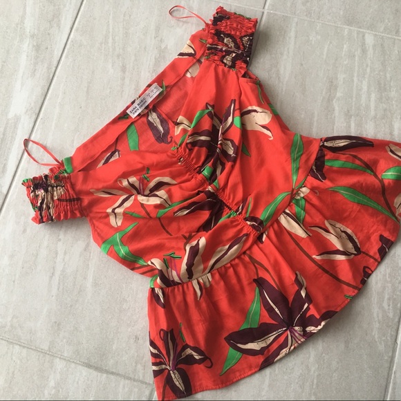 Zara Tops - Zara BASIC Floral Blouse